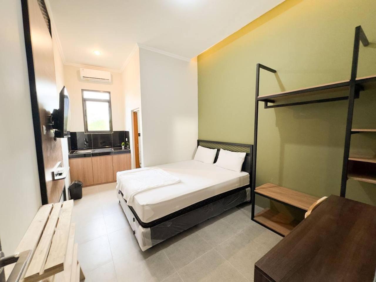 Ap Living Grand Kamala Lagoon Бекаси Екстериор снимка